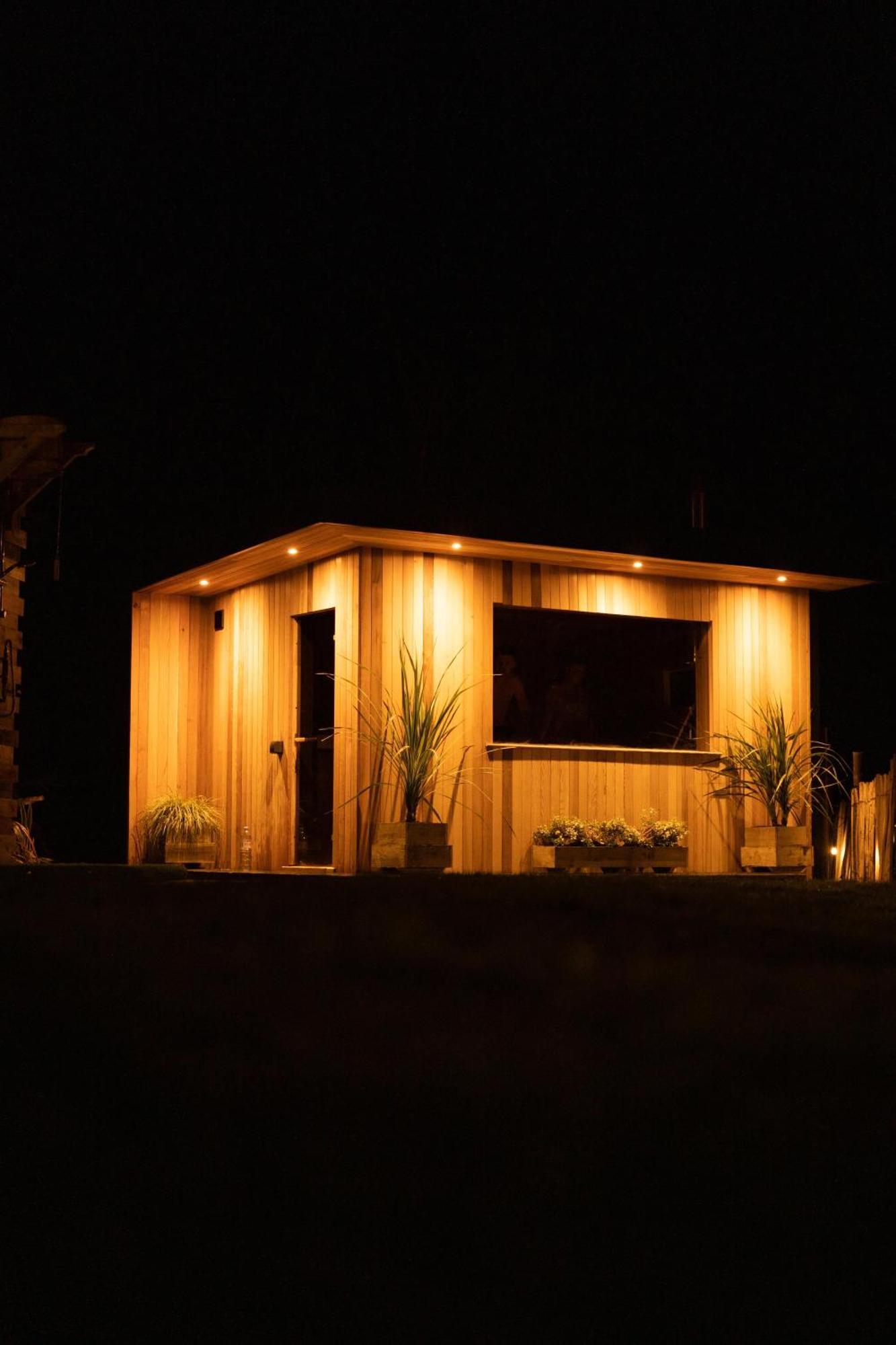 Mountain - Glamping Pods - Revive Sauna & Hot Tubs Lodge Rostrevor