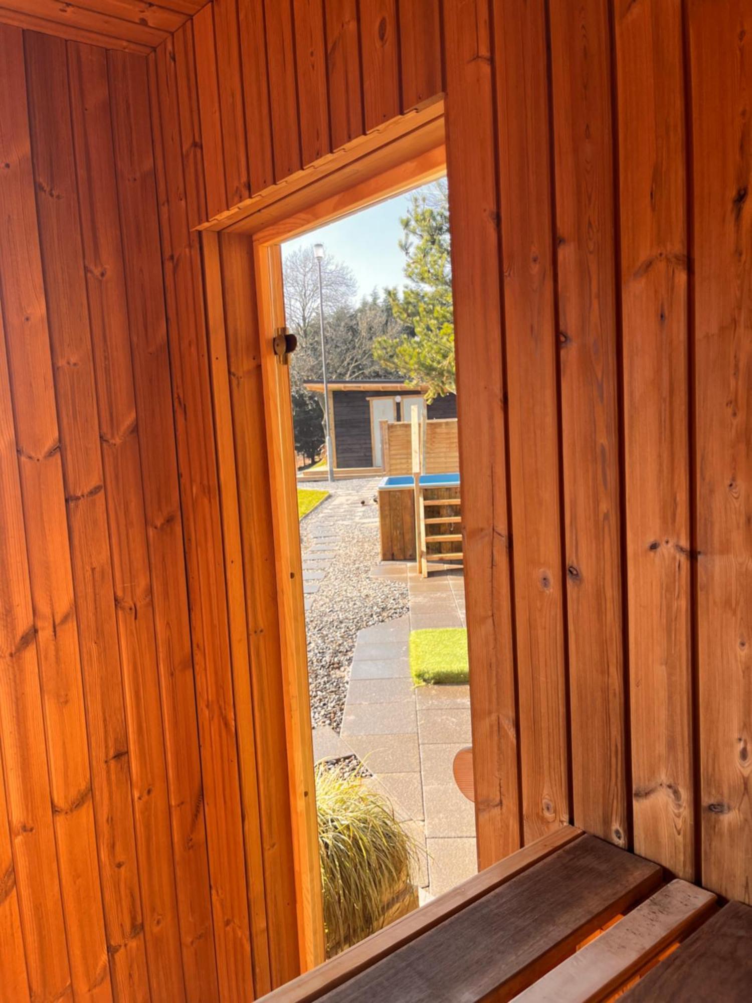 Mountain - Glamping Pods - Revive Sauna & Hot Tubs Rostrevor